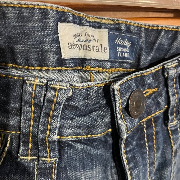 Aéropostale “Hailey” Skinny Flare Jeans – Dark Wash (Women’s 3/4 Regular) - Picture 3 of 4